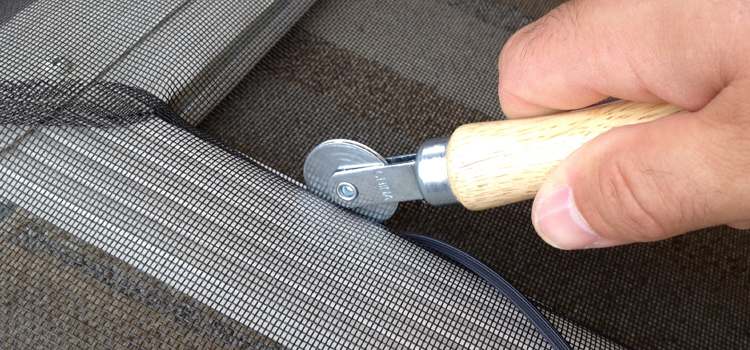 metal screen door repair in Thousand Oaks