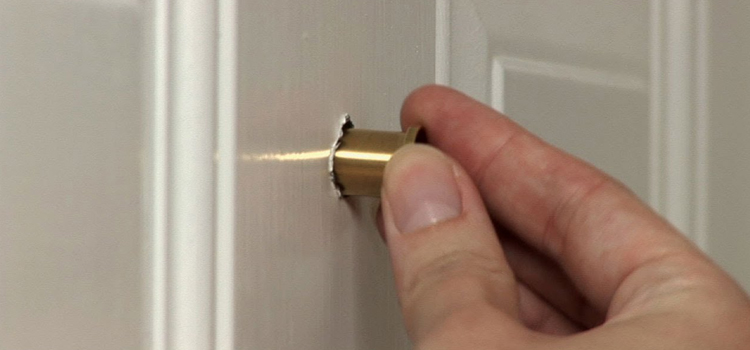 peephole door repair in Thousand Oaks